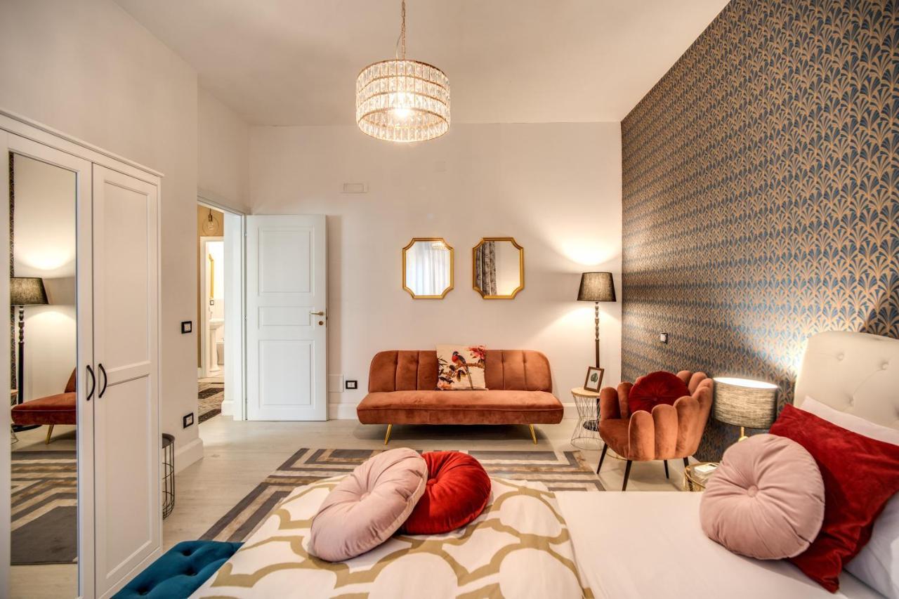 Aweshomeitaly - White Mirrors Apartment Pisa Eksteriør billede